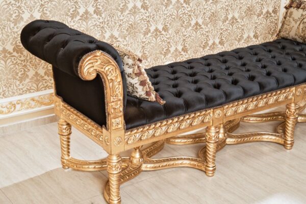 Aphrodite Bench