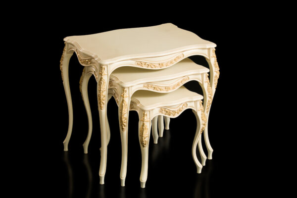 Vento Classic Nesting Table Set